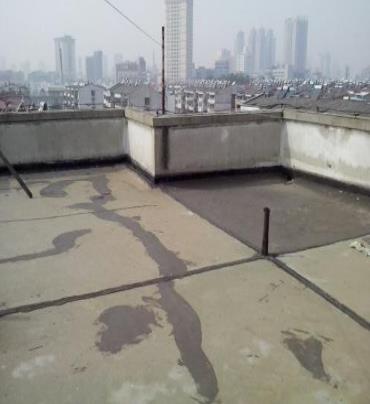双清漏水维修 楼顶漏水是什么原因，楼顶漏水维修方法是什么?